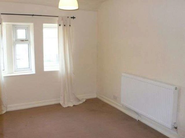  Image of 3 bedroom Cottage to rent in Church Street Littleborough OL15 at Church Street Littleborough Rochdale, OL15 8AU